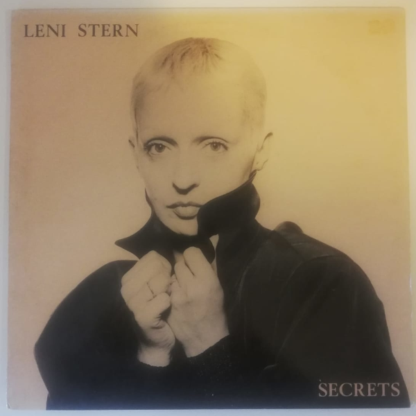 Leni Stern - Secrets
